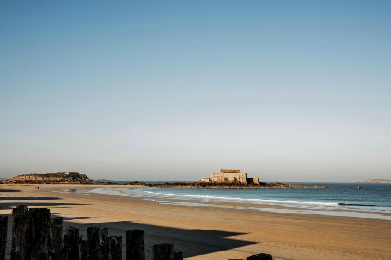 Escalier 16 - 30 M Plage Du Sillon - Proche Intra سان مالو المظهر الخارجي الصورة